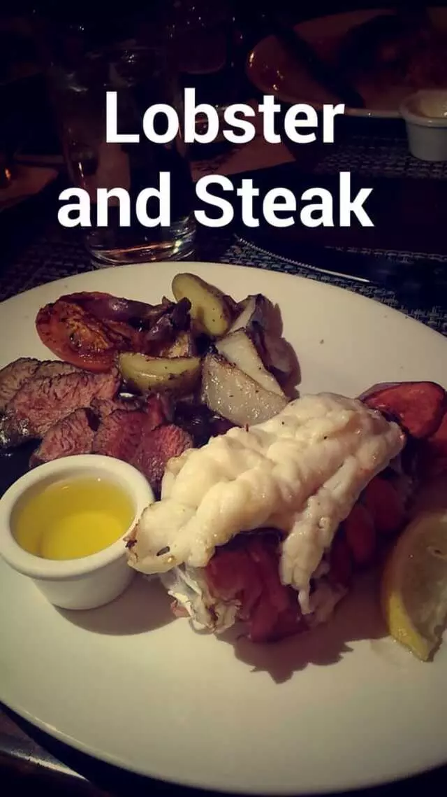 McCormick & Schmick’s Seafood & Steaks