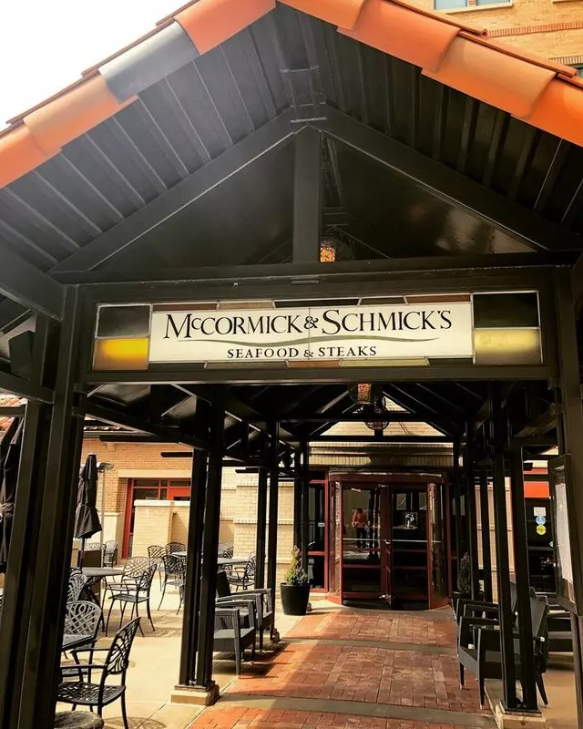 McCormick & Schmick’s Seafood & Steaks
