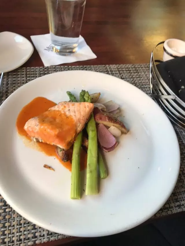 McCormick & Schmick’s Seafood & Steaks