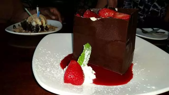 McCormick & Schmick’s Seafood & Steaks