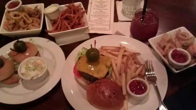 McCormick & Schmick’s Seafood & Steaks