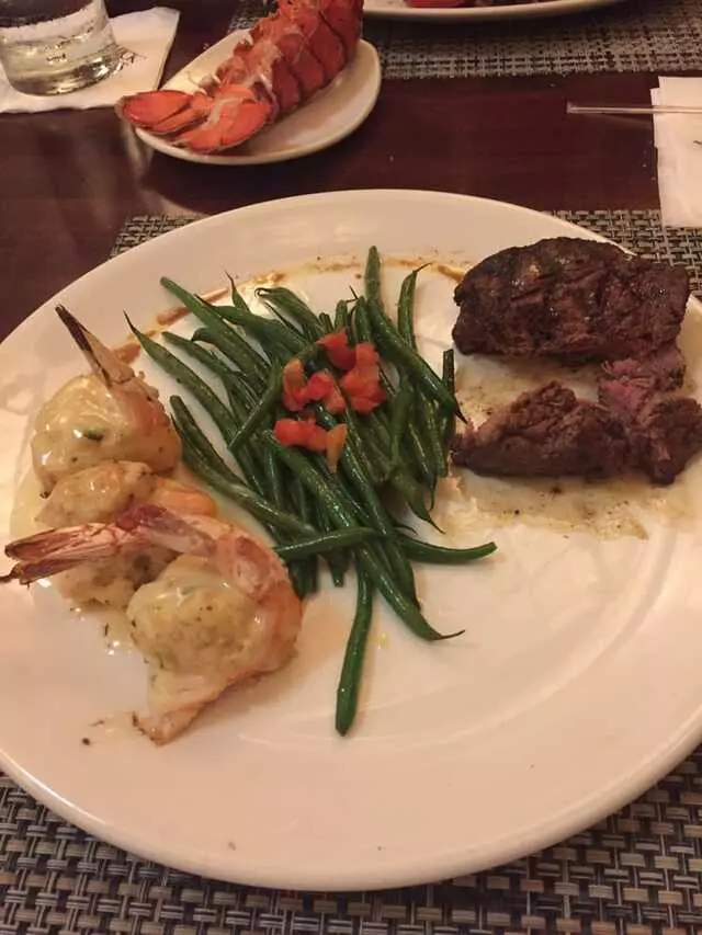 McCormick & Schmick’s Seafood & Steaks