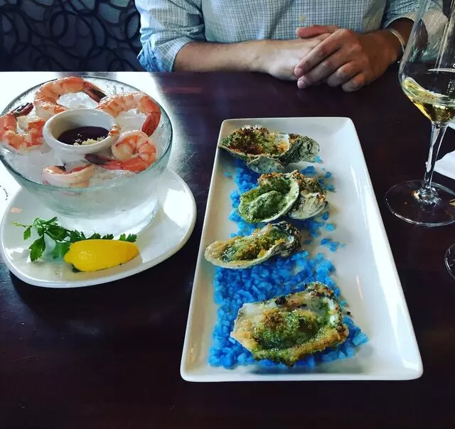 McCormick & Schmick’s Seafood & Steaks