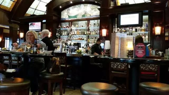 McCormick & Schmick’s Seafood & Steaks
