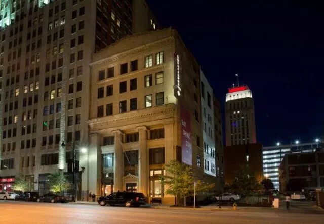 Ambassador Hotel Kansas City, Autograph Collection