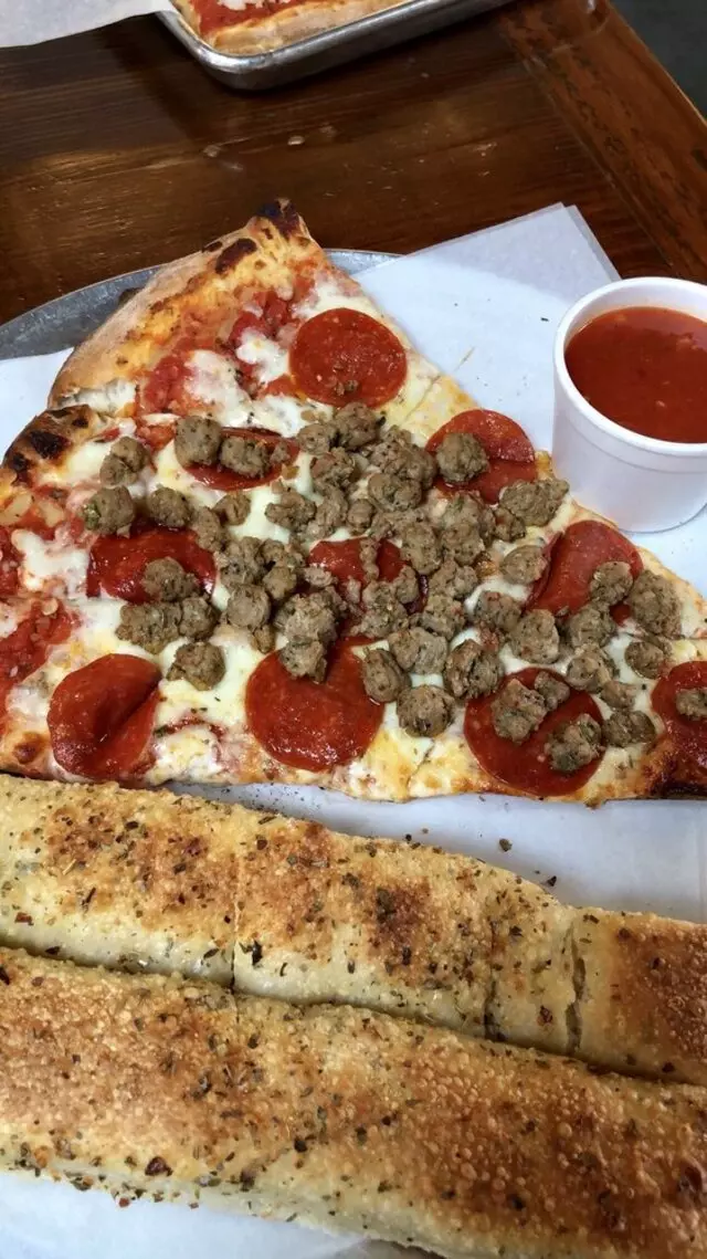 Papa Keno’s Pizzeria