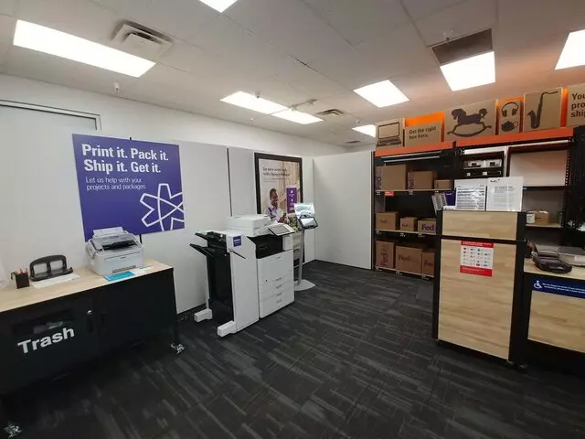 FedEx Office Print & Ship Center